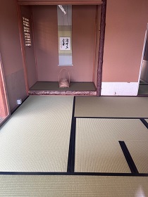 第19次チェ市訪問甘楽町研修団】0823　畳贈呈式2