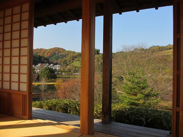 「梅の茶屋」から西を望む