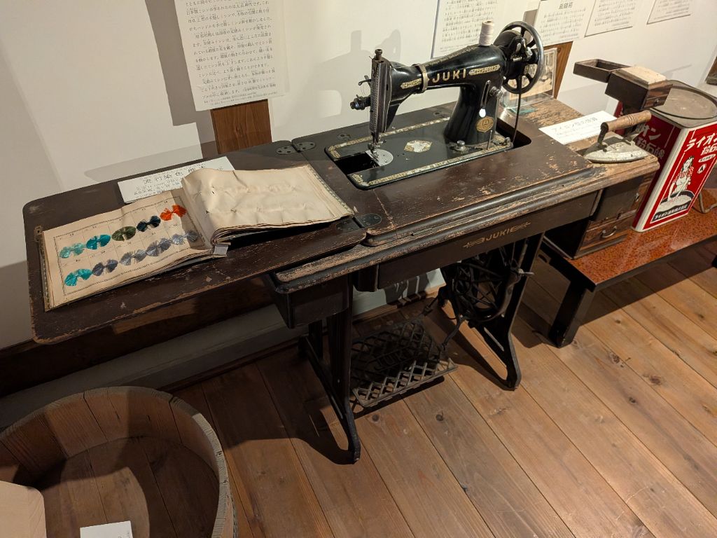 足踏みミシン