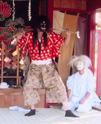 65 白倉神社太々神楽2