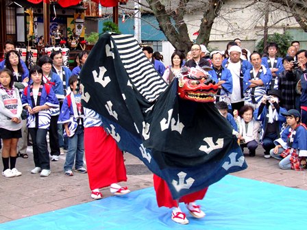 66 小幡八幡宮の神楽獅子舞