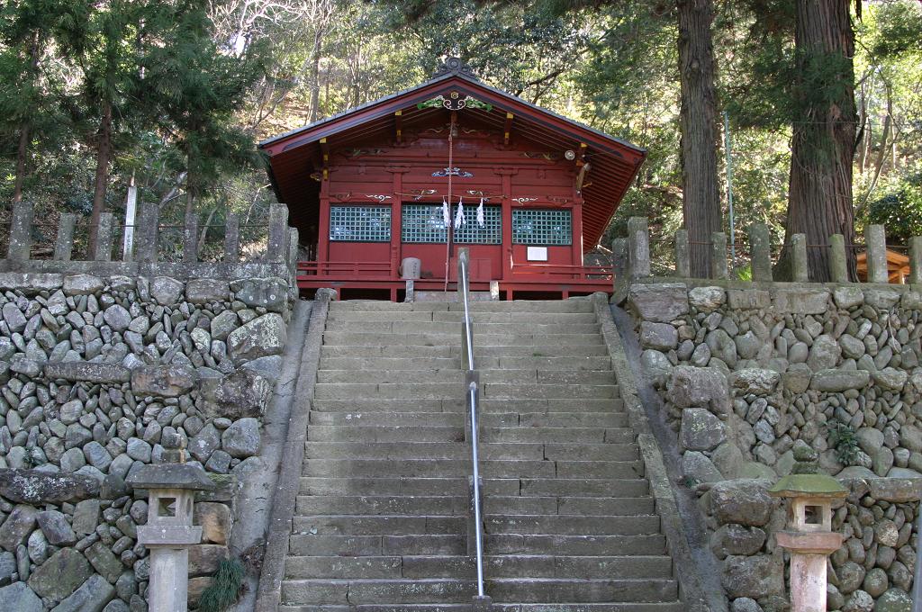 画像：小幡八幡宮拝殿