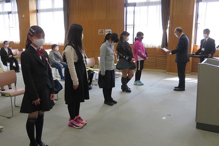 「家庭の日　標語　小学生　優秀賞」の皆さん