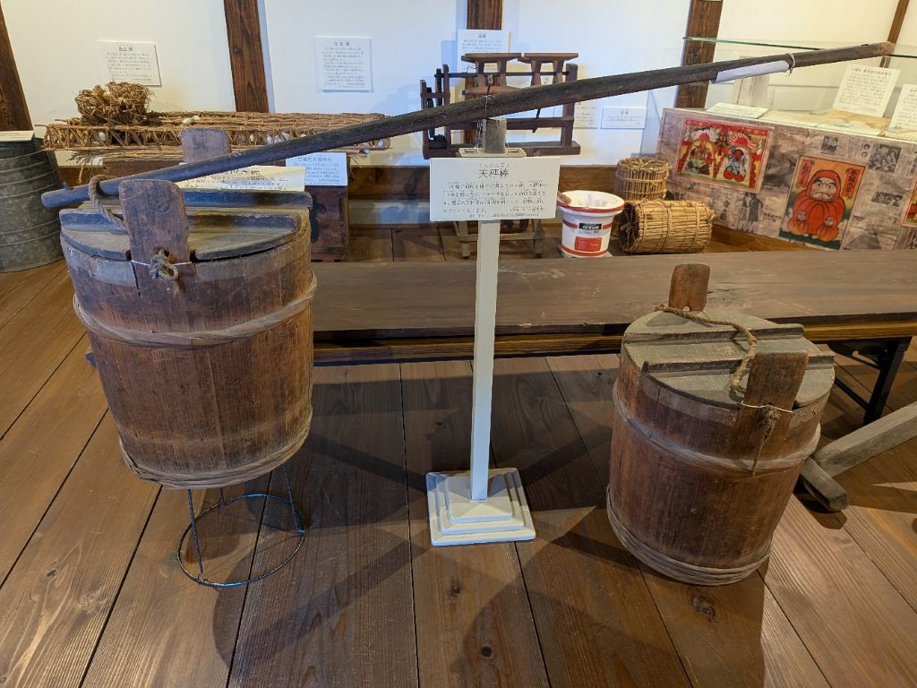 天秤棒 蓋付き桶