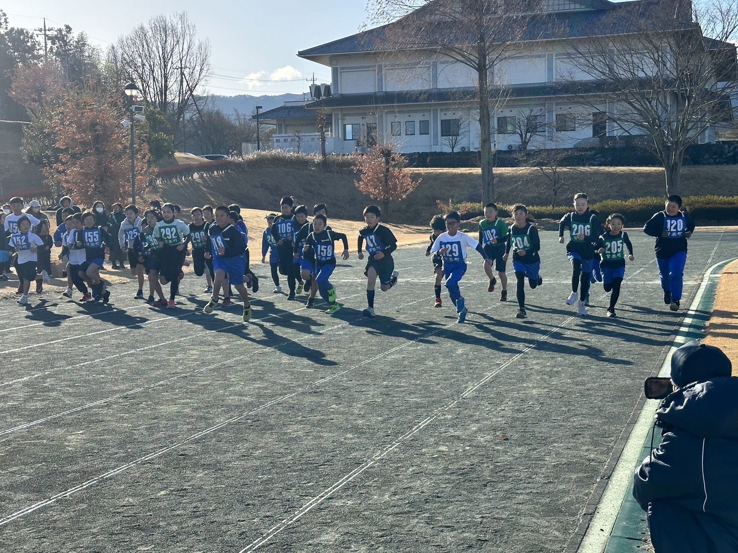 高学年の部 スタート