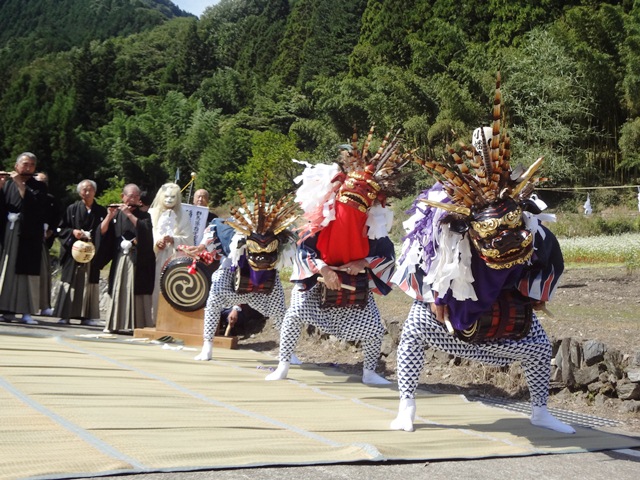 画像：那須の獅子舞