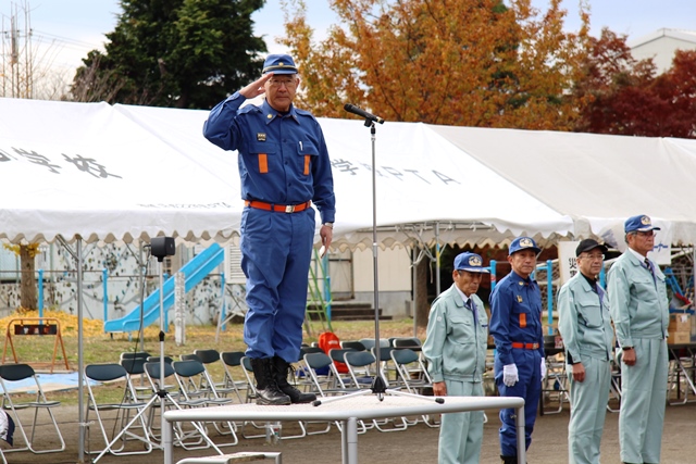講評を行う災害対策本部長の茂原町長
