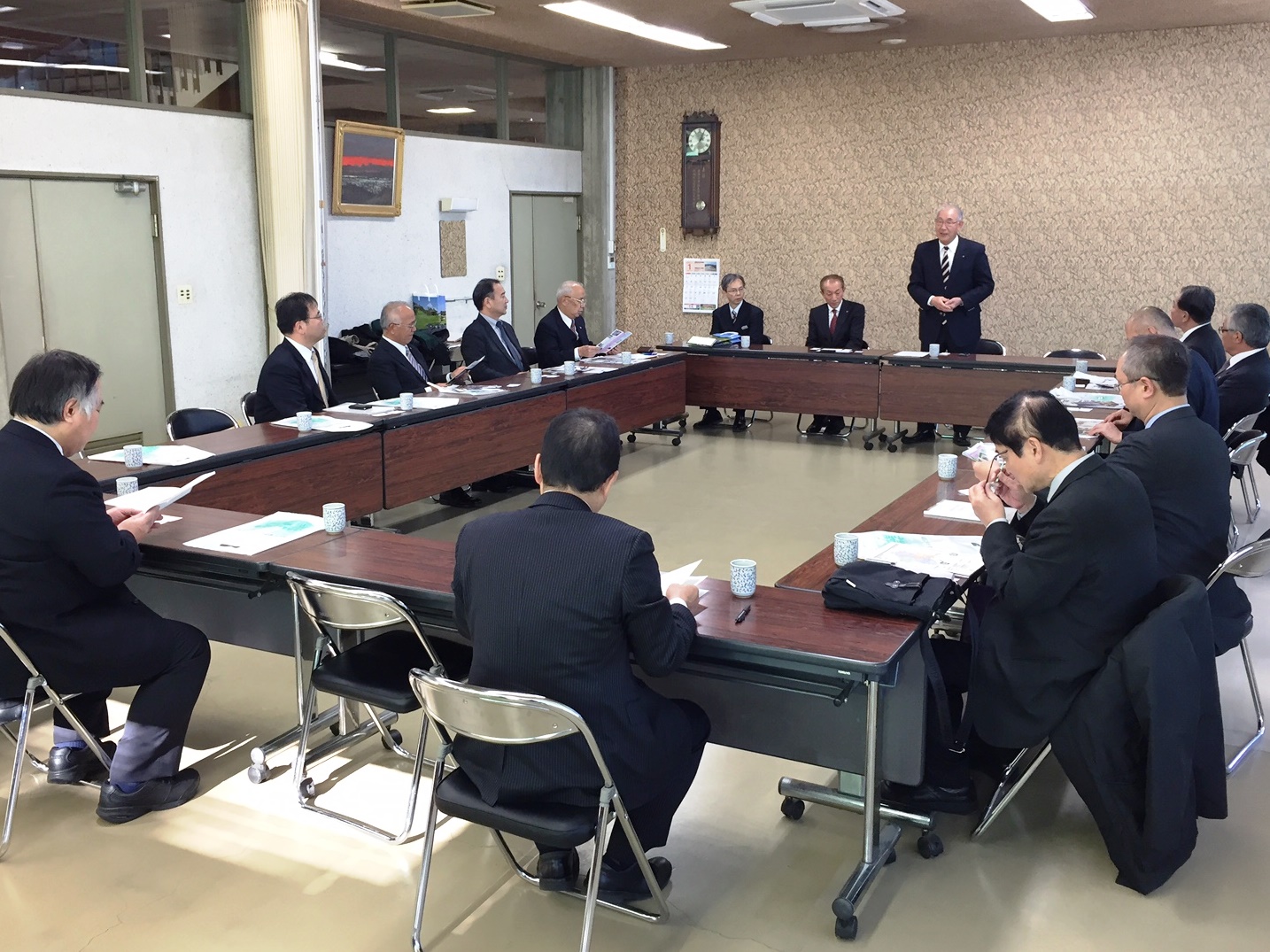 歓迎あいさつをする茂原町長