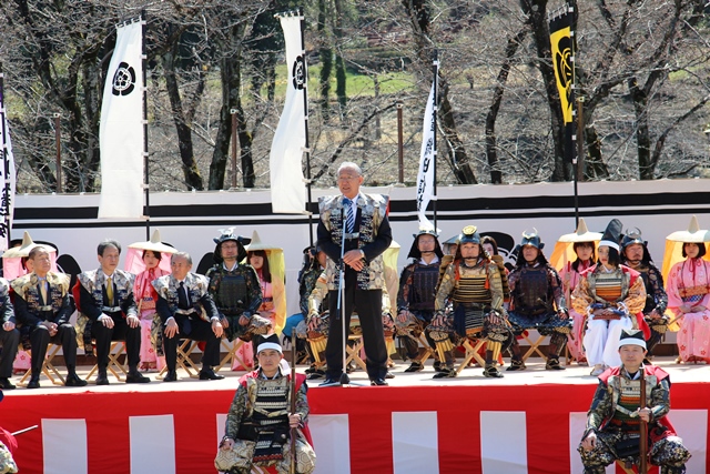 凱旋式で甘楽町の元気を発信する町長