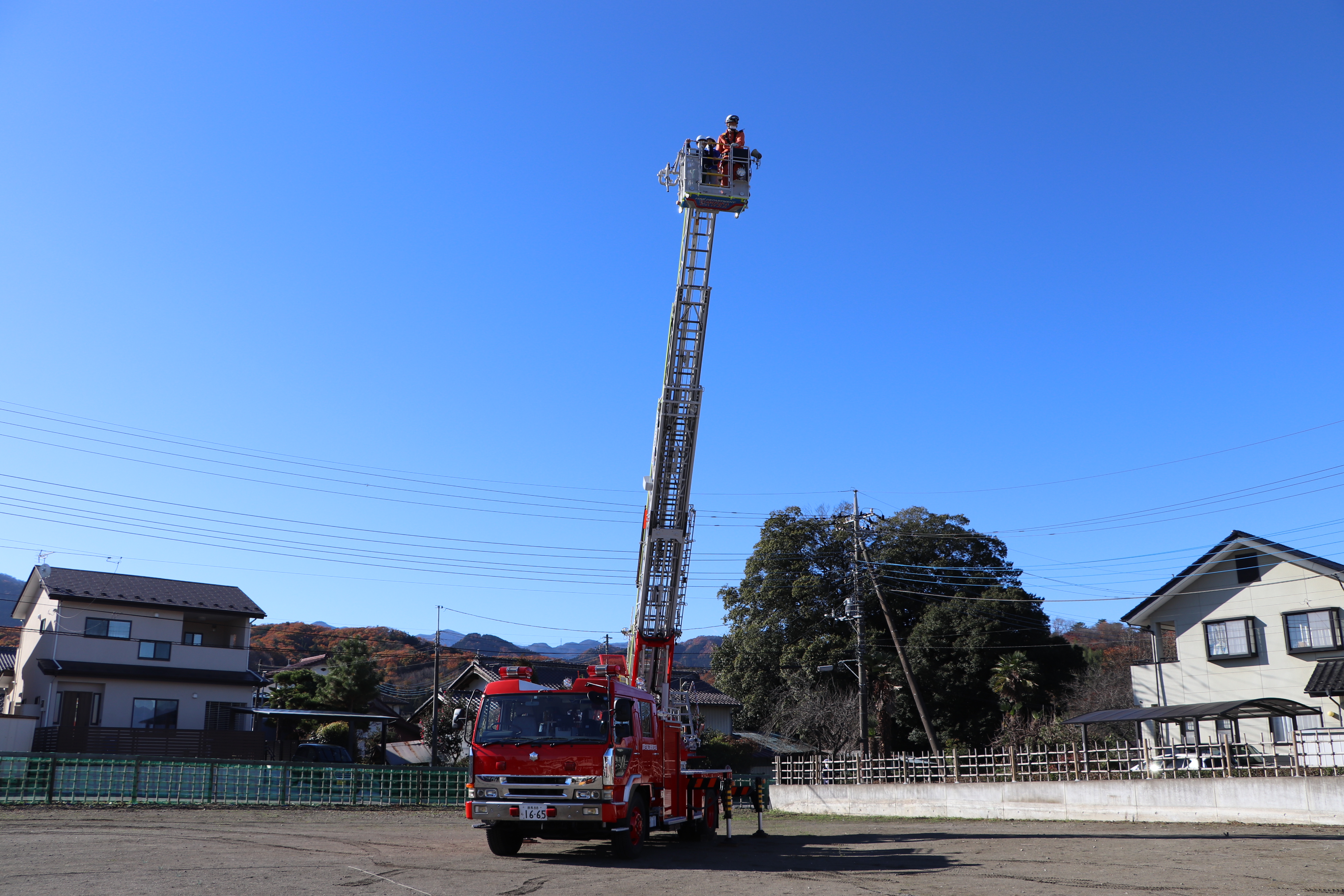 「ハシゴ付消防車」試乗体験