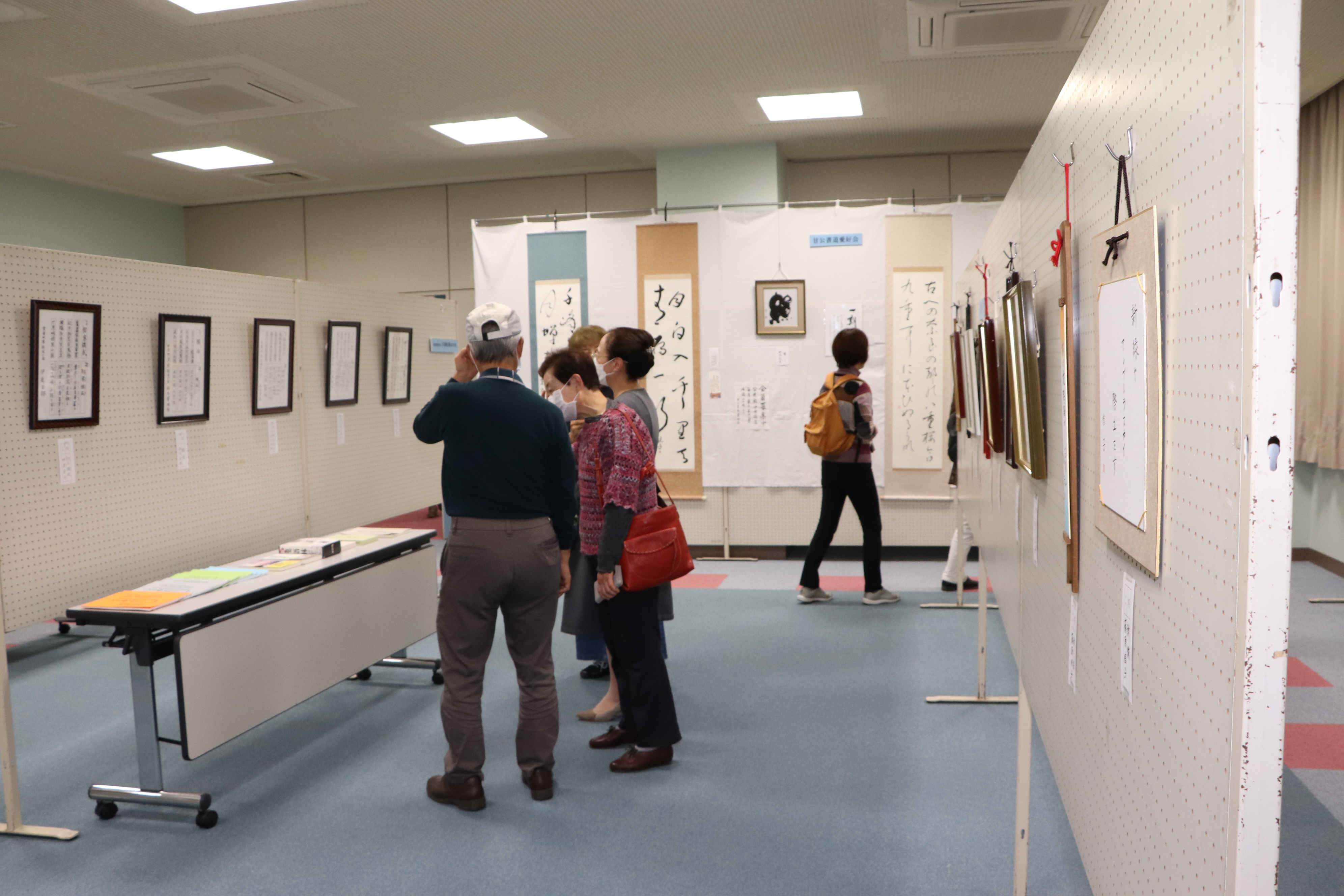 傑作が並びました文化部門（文化会館内）