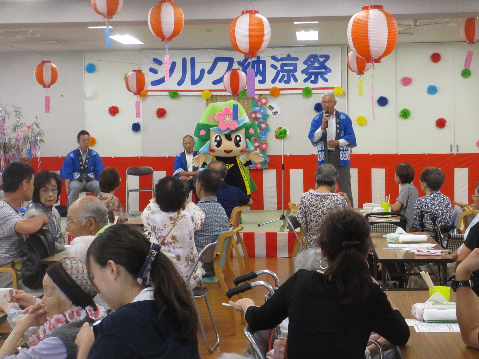 来賓を代表し挨拶する茂原町長