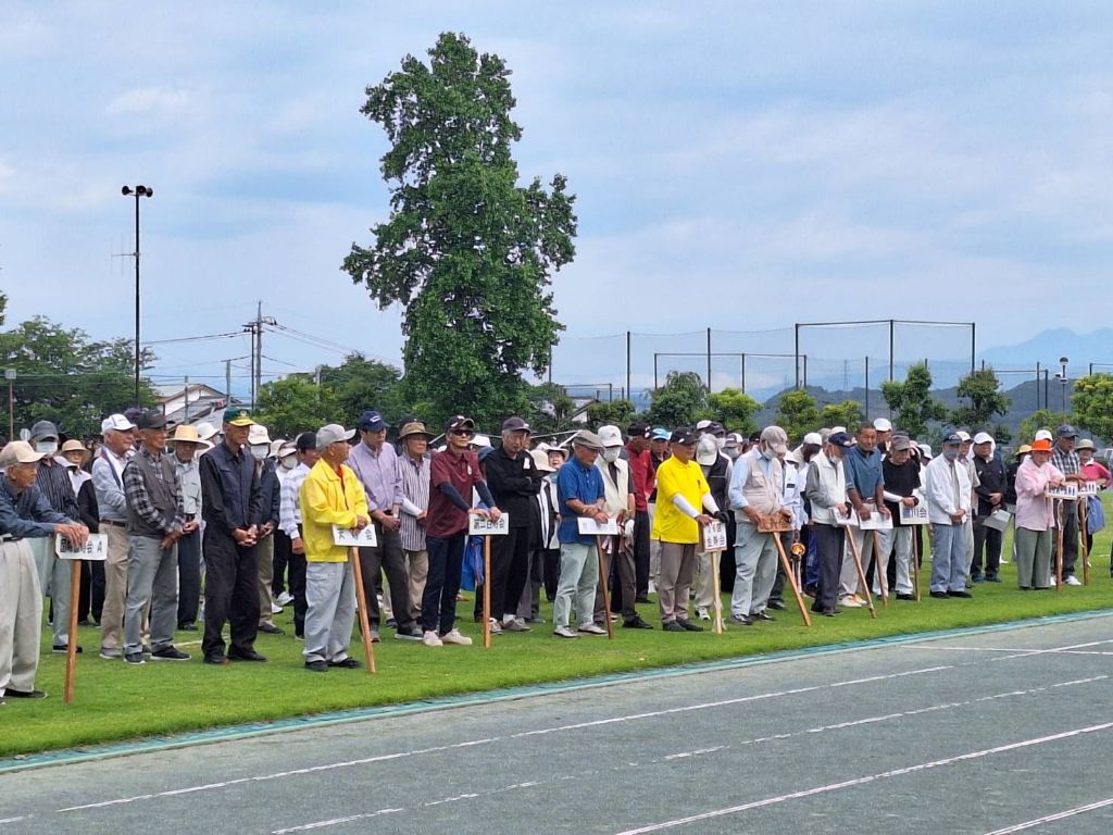 開会式で整列する選手の皆さん