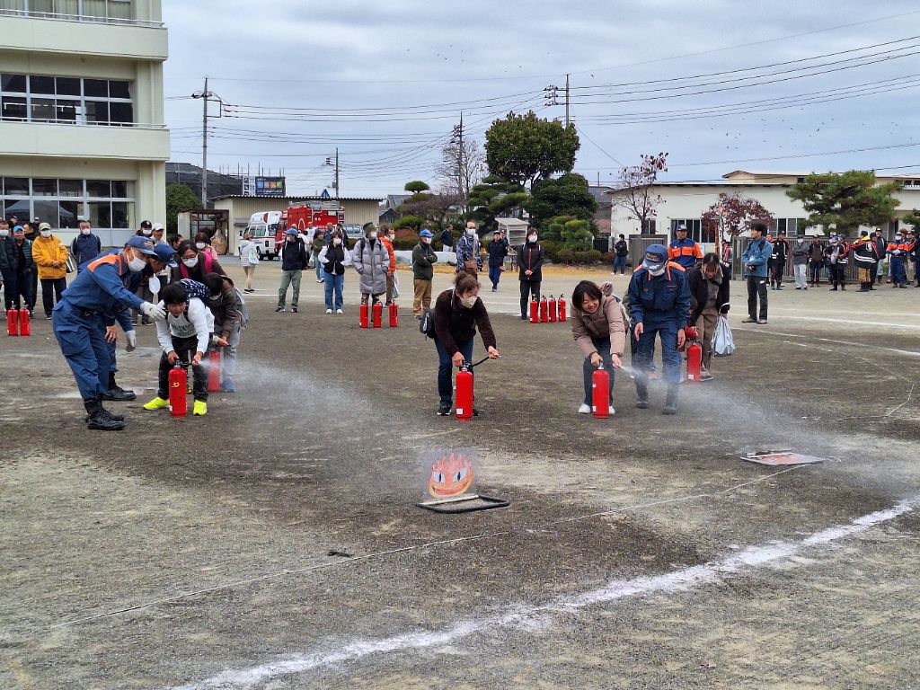 住民の皆さんによる初期消火訓練