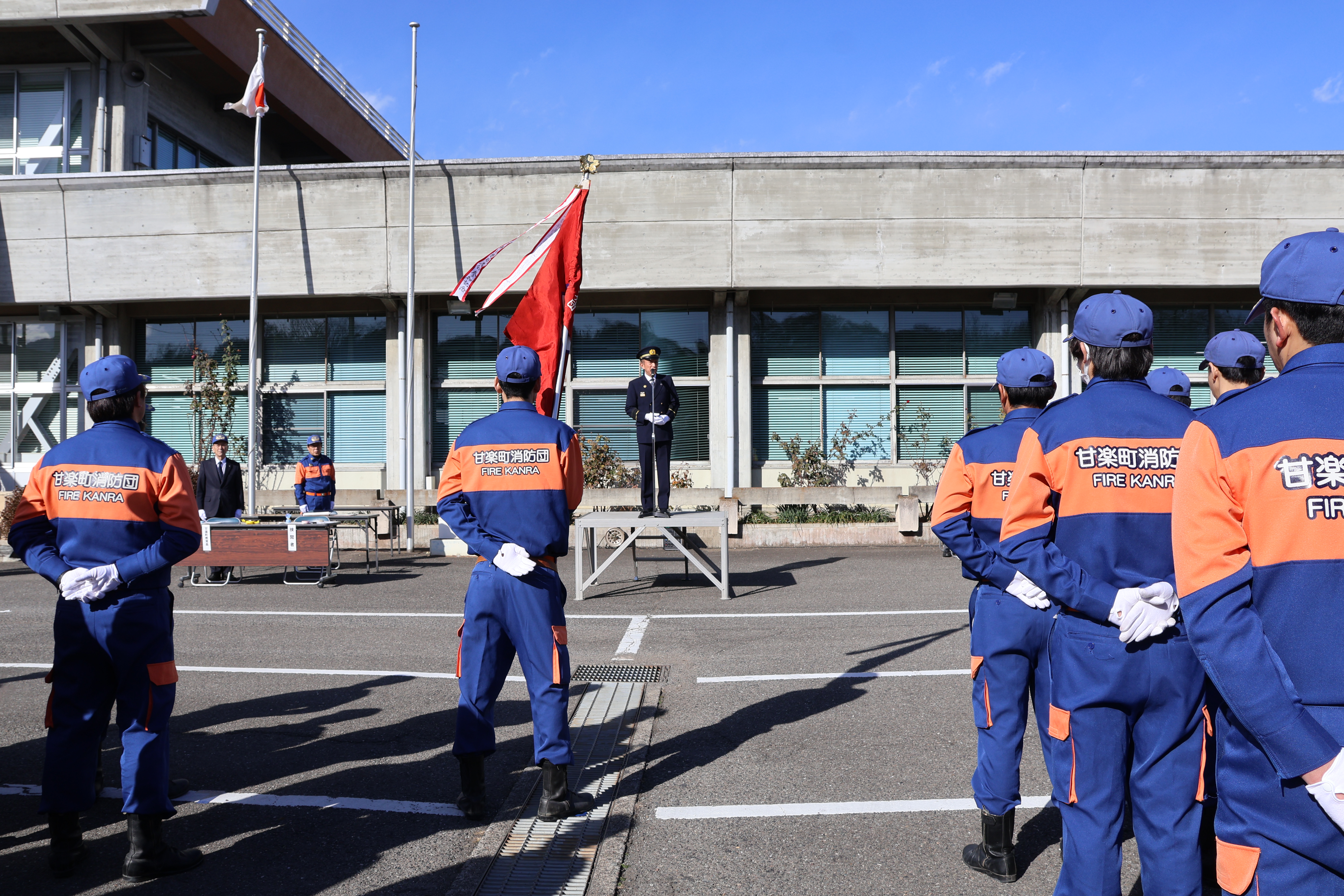 挨拶を述べる森平町長